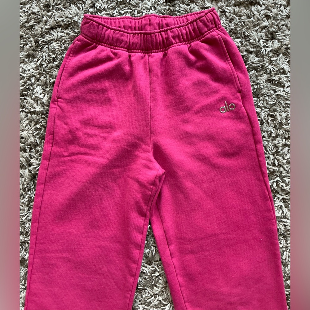 ALO Yoga Pink Accolade Jogger Sweatpants - Picture 2 of 9